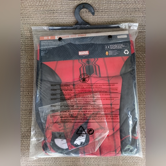 Child size medium 8-10 Spider-Man Halloween costume. - Picture 4 of 4